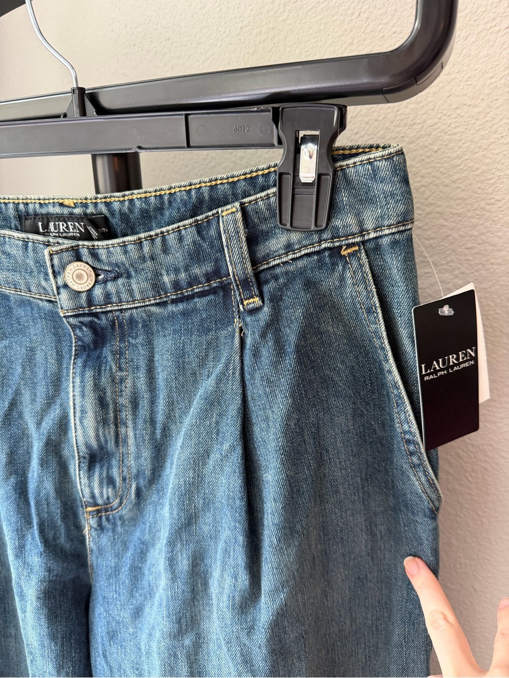 Lauren Ralph Lauren High Rise Pleated Wide Leg Jean - Picture 7 of 11